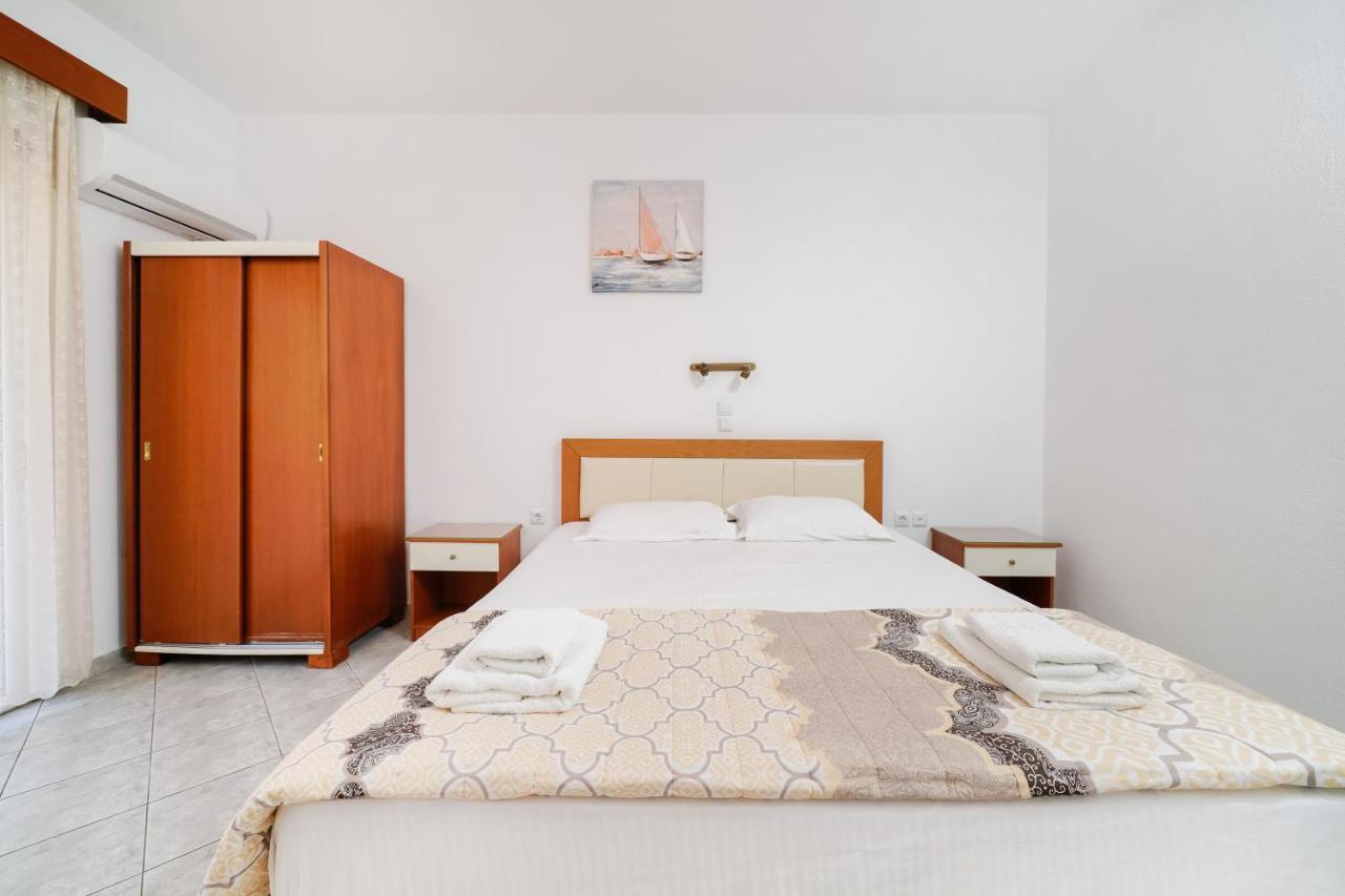 Ferienwohnung Apollonio Chrisi Ammoudia Exterior foto
