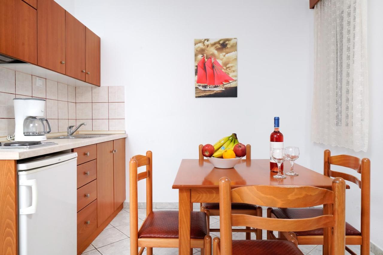 Ferienwohnung Apollonio Chrisi Ammoudia Exterior foto
